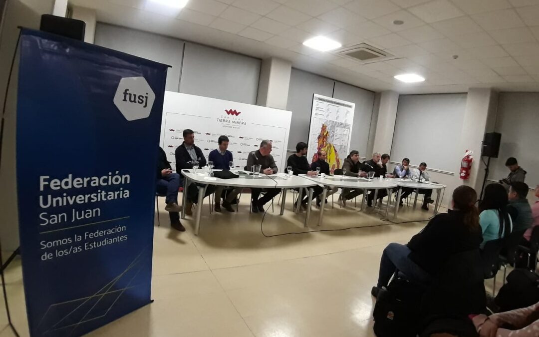 Sector minero reunido en encuentro cooperativo