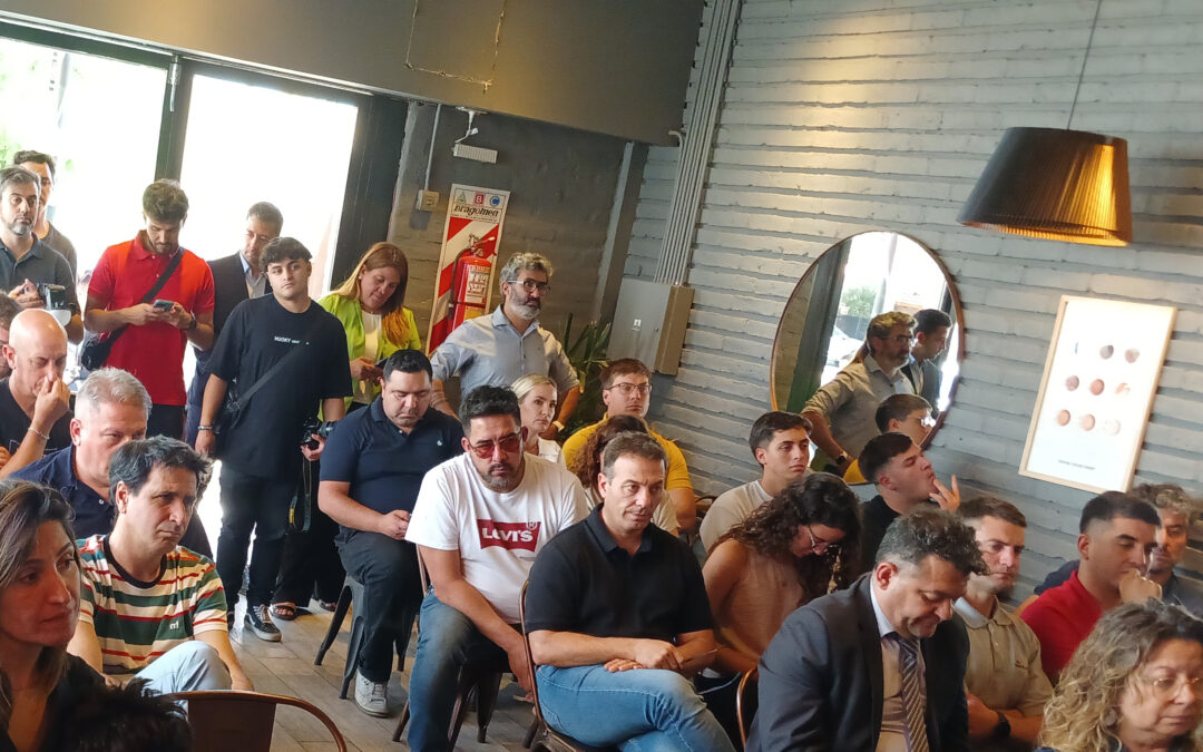 Candidatos a Diputado Nacional presentaron sus propuestas ante proveedores